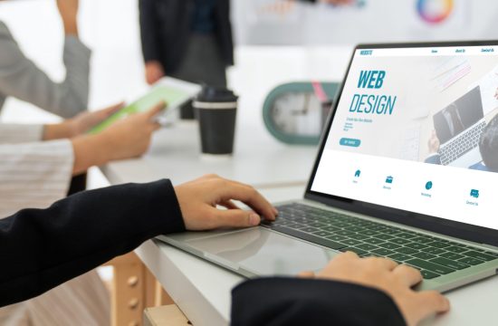 Website design software provide modish template for online retail business and e-commerce